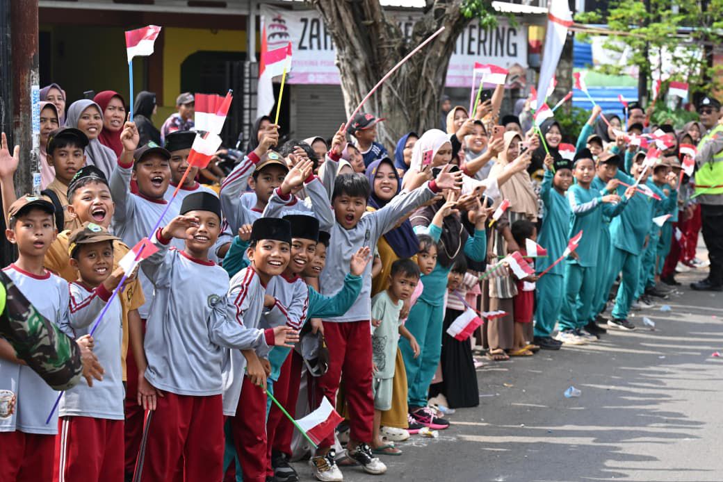 Presiden Prabowo Dorong Kemandirian Pangan Nasional, Mensesneg : Cadangan Beras Tembus 5,3 Juta Ton