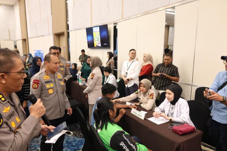 Bakti Kesehatan Hari Bhayangkara ke-80, Polda Riau Gelar 14 Layanan Medis